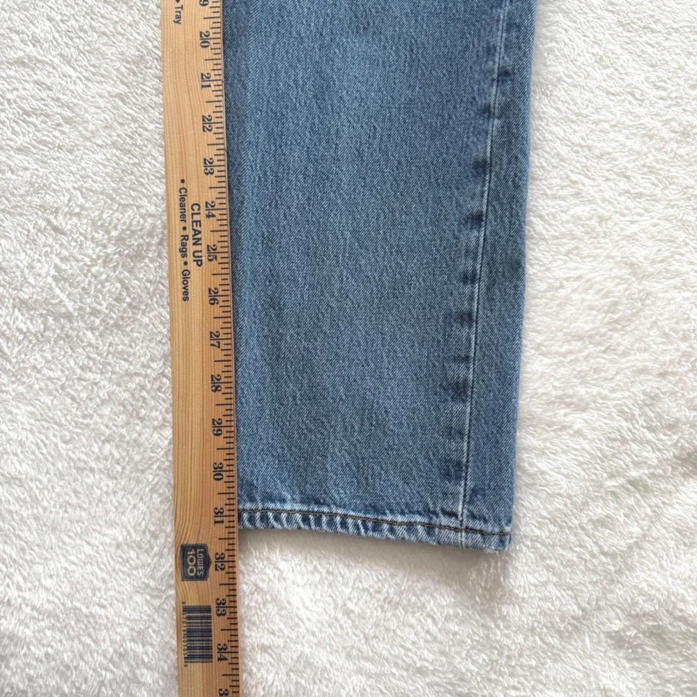 Levis 501 Original Fit Mens Medium Wash Blue Straight Leg Button Fly Jeans 32x32